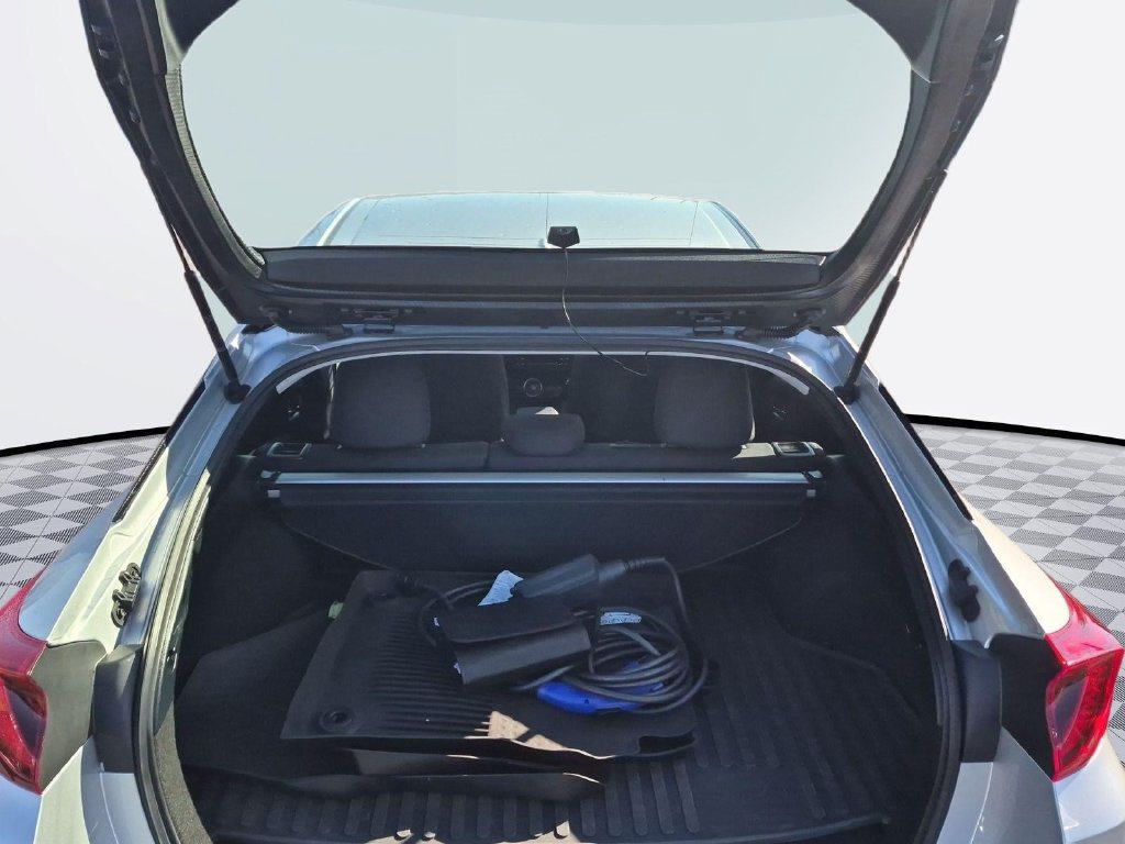 Used 2022 Toyota Prius Prime LE FWD image 23