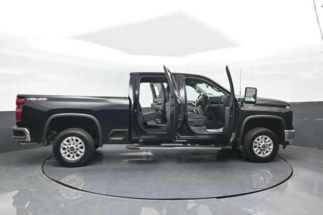 Used 2025 Chevrolet Silverado 2500 LT w/ Convenience Package AWD/4WD image 27