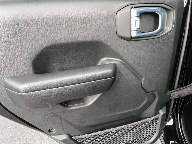 Used 2021 Jeep Gladiator Sport AWD/4WD image 17