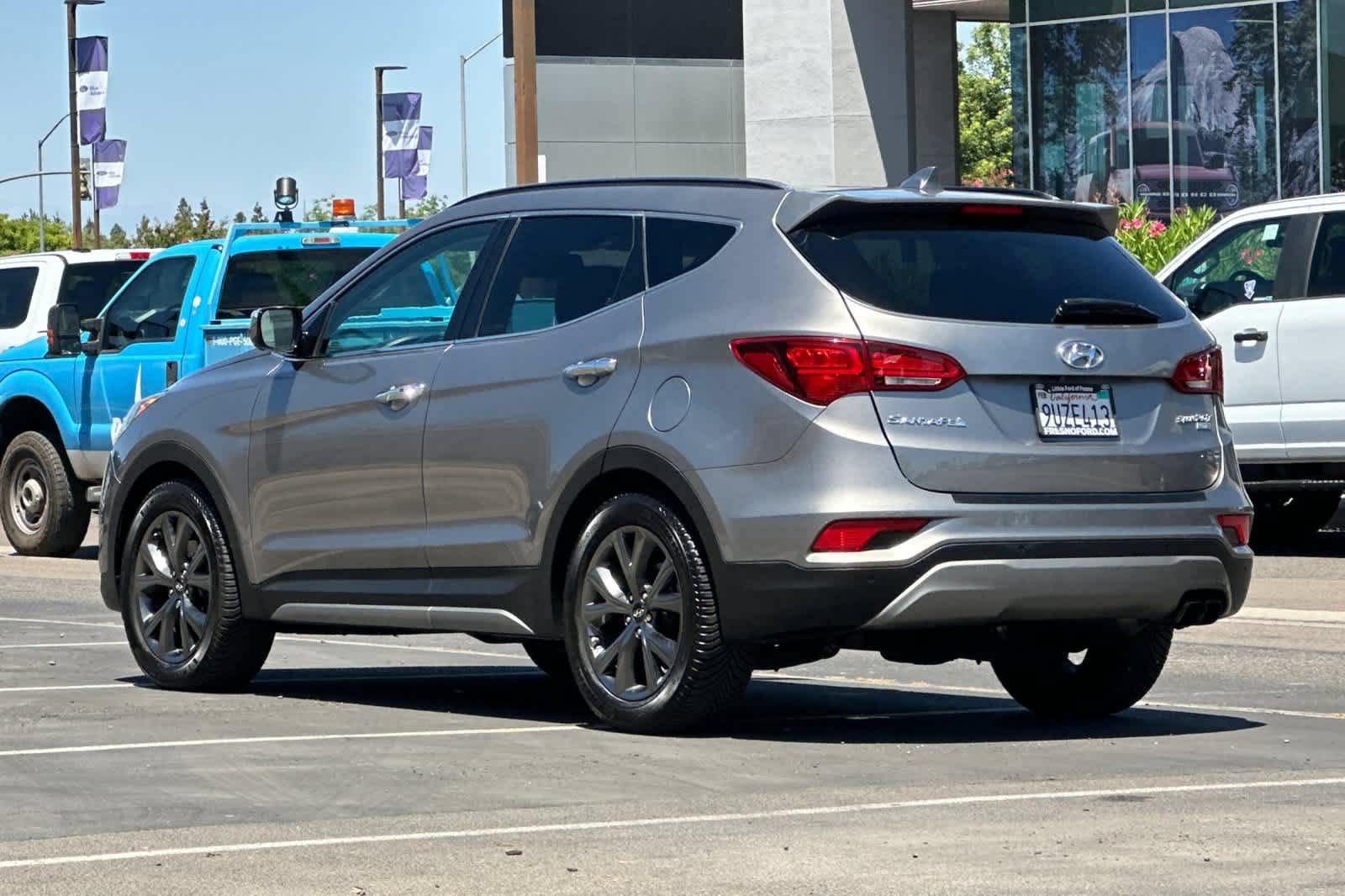Used 2017 Hyundai Santa Fe Sport w/ 2.0T Ultimate Tech Package 05 FWD image 6