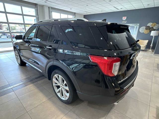 Certified 2023 Ford Explorer Platinum w/ Technology Package image 3