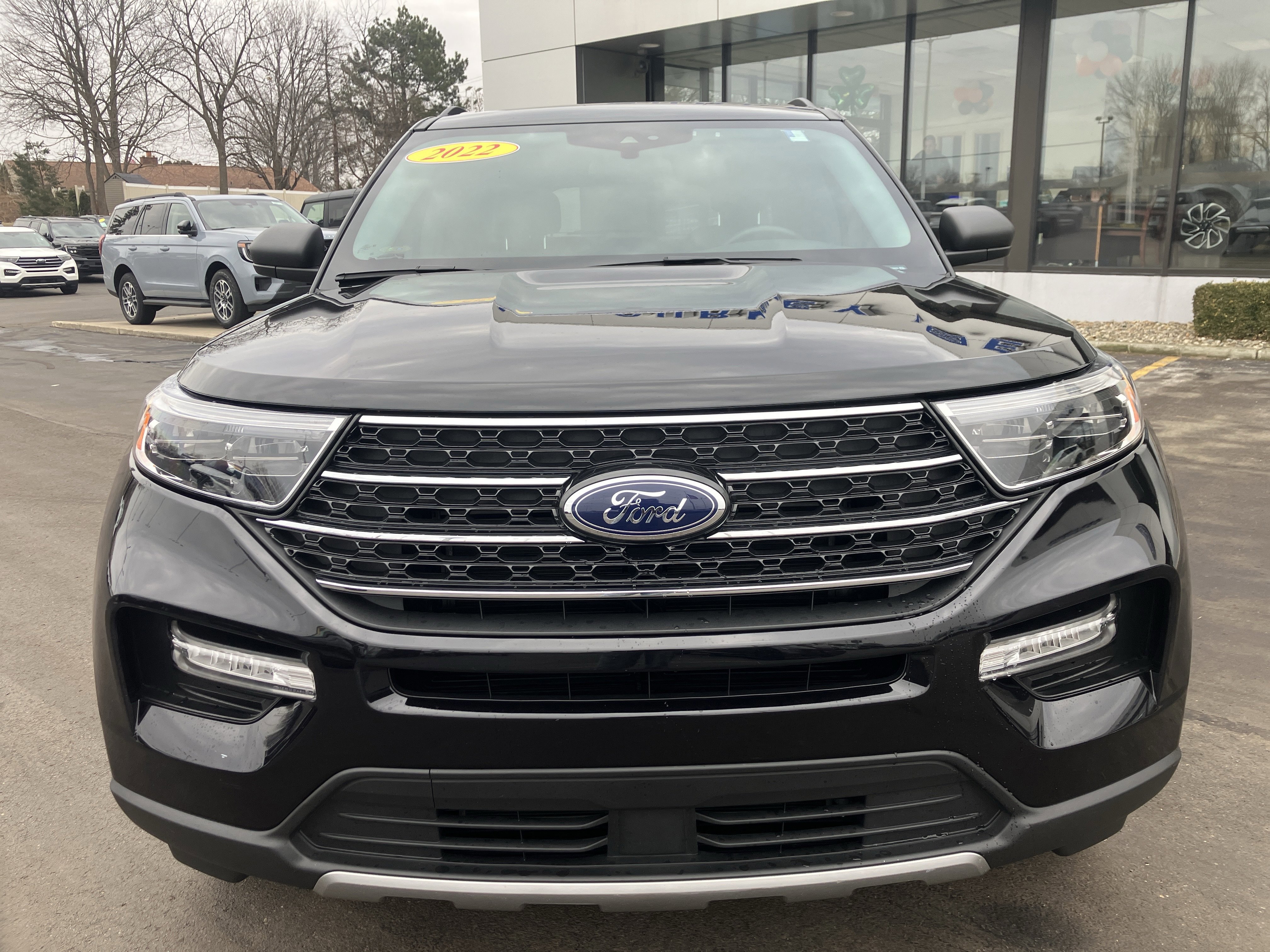 Certified 2022 Ford Explorer XLT w/ Equipment Group 202A image 8