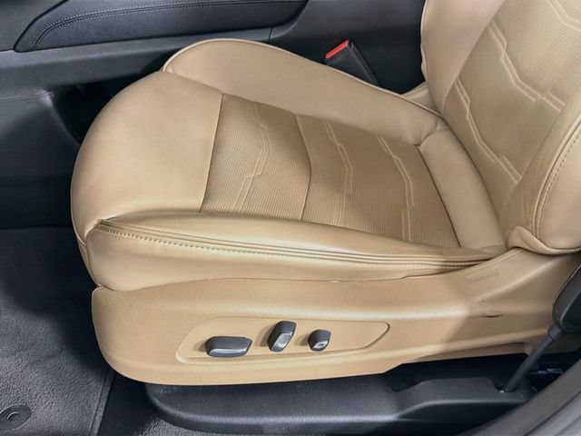 Used 2024 Cadillac XT6 Sport w/ Platinum Package AWD/4WD image 24