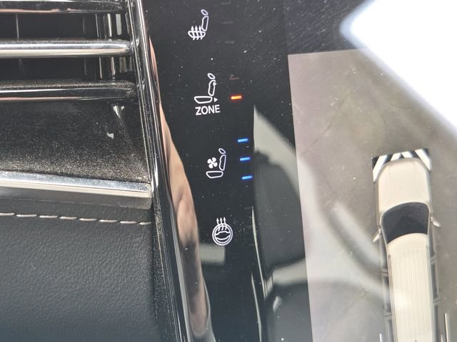 Used 2023 Jeep Grand Wagoneer L Series II image 25