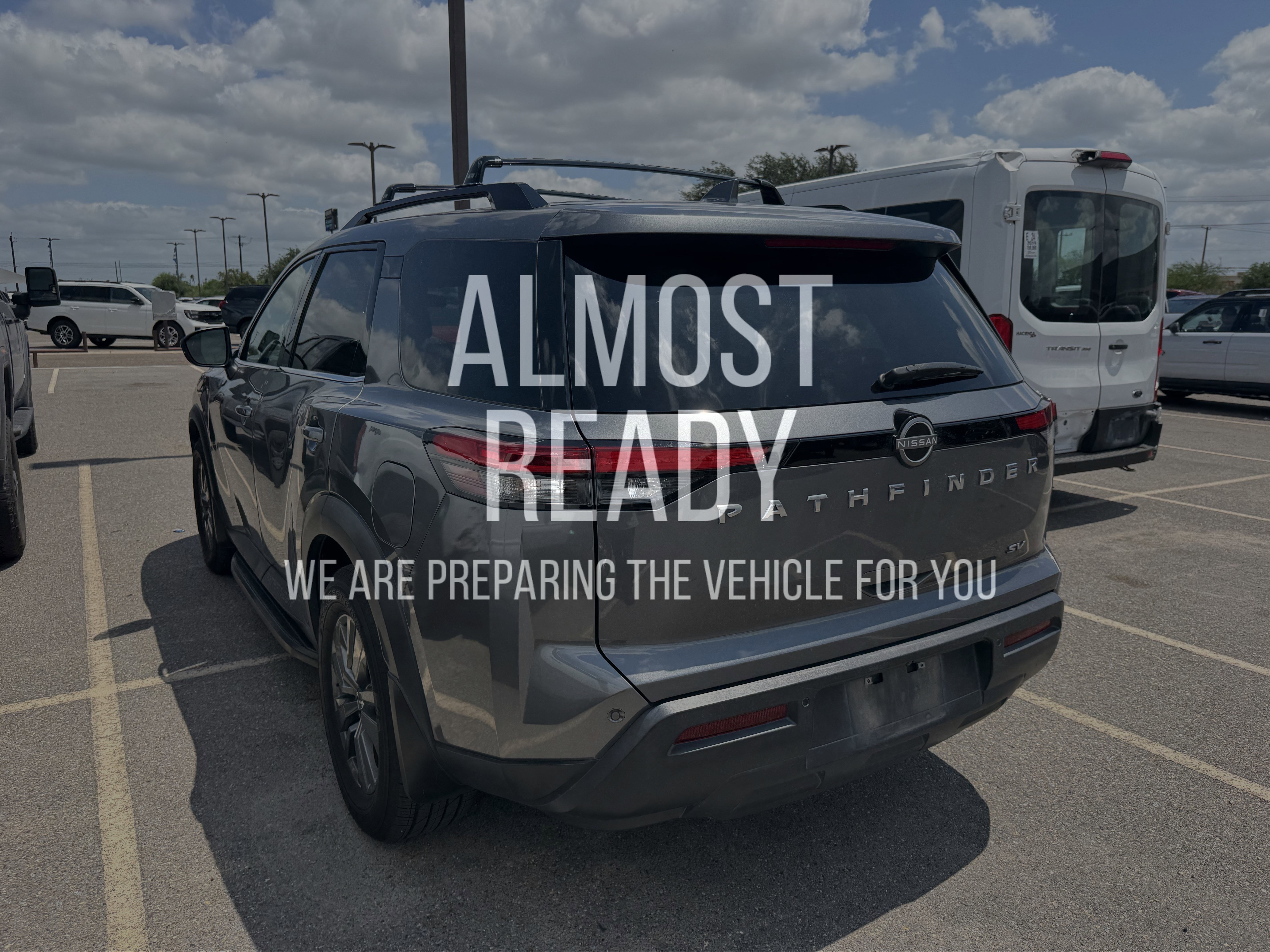Used 2022 Nissan Pathfinder SV FWD image 3