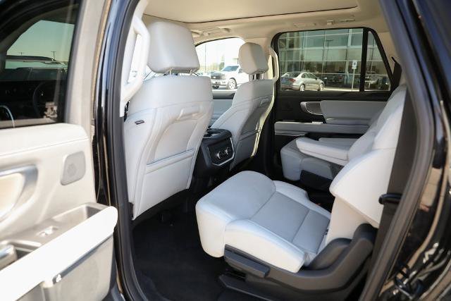 Certified 2025 Ford Expedition Max Platinum w/ Driver's Package image 36