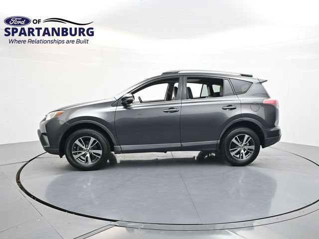 Used 2017 Toyota RAV4 XLE FWD image 4