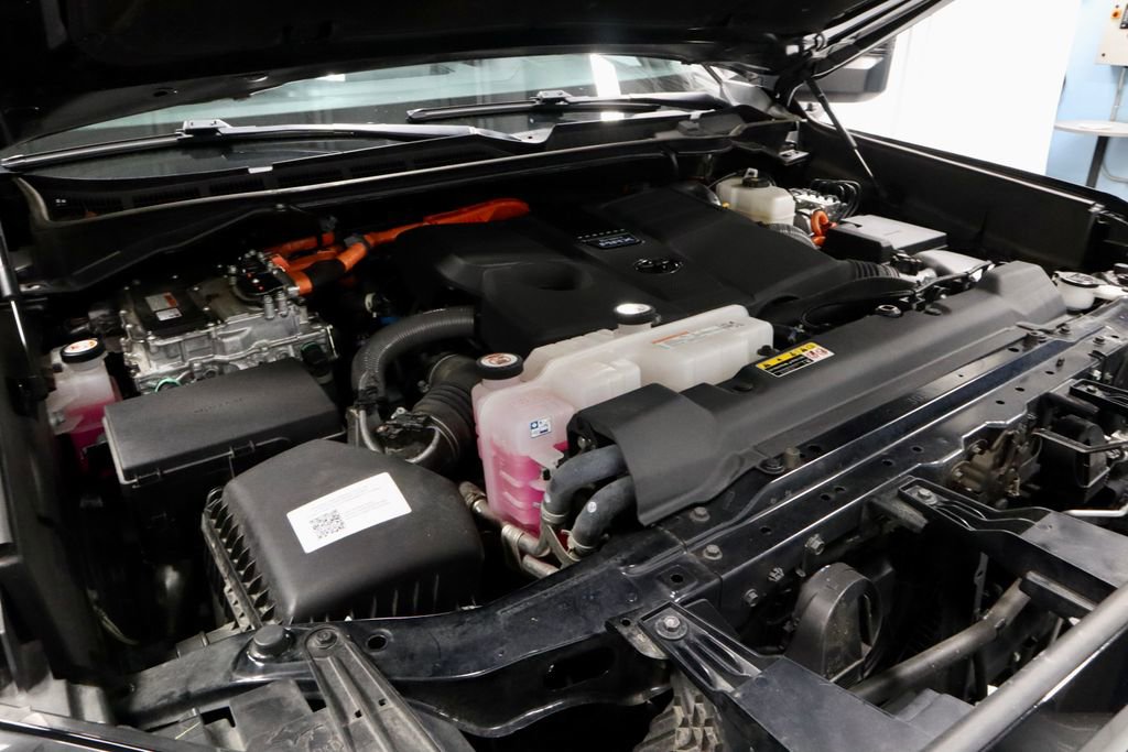 Used 2024 Toyota Tundra TRD Pro w/ TRD Pro Tow Package AWD/4WD image 16