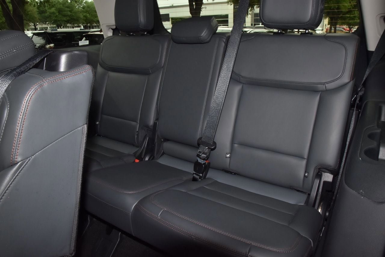 Certified 2025 Ford Expedition Active AWD/4WD image 16