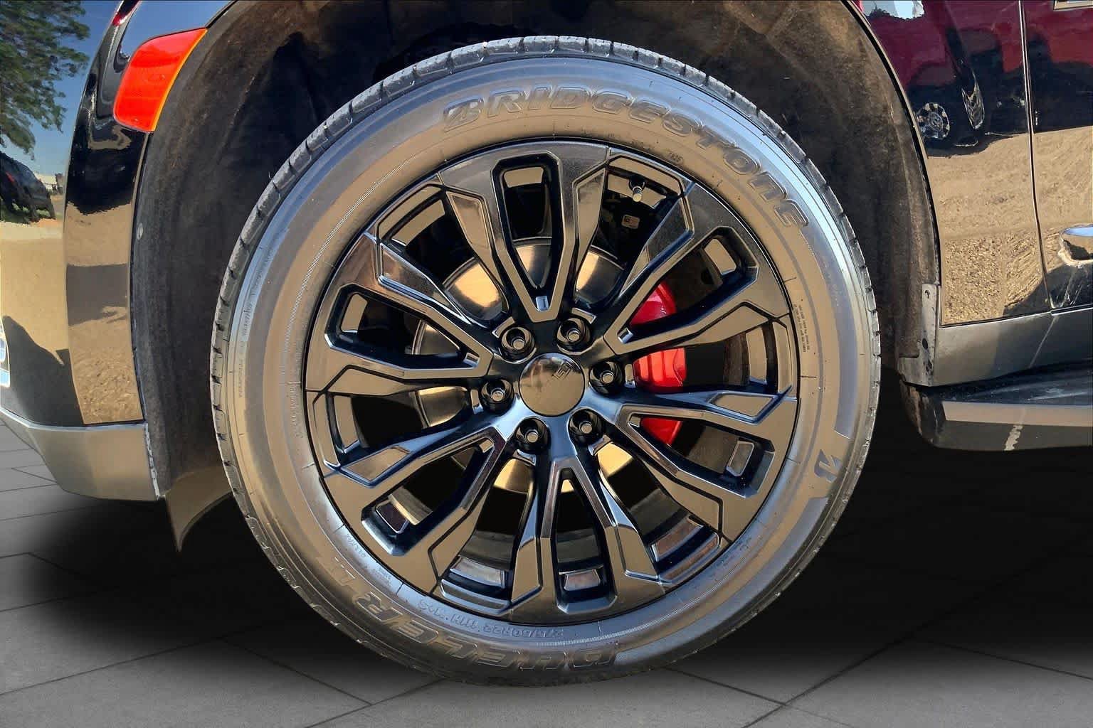 Used 2021 GMC Yukon Denali AWD/4WD image 11