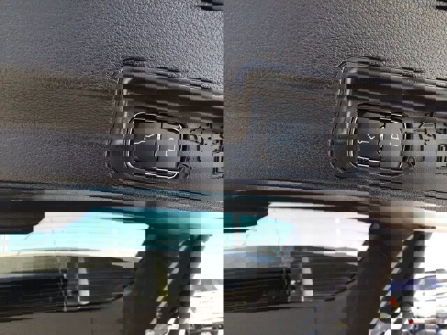 Certified 2022 Ford Explorer XLT w/ Equipment Group 202A image 24