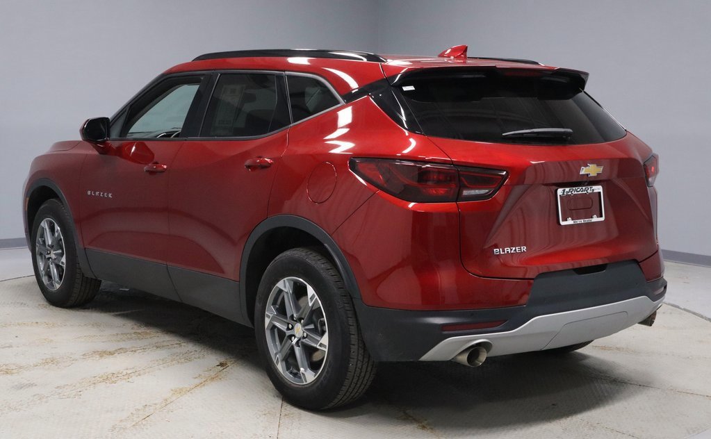 Used 2024 Chevrolet Blazer LT w/ Convenience Package image 3