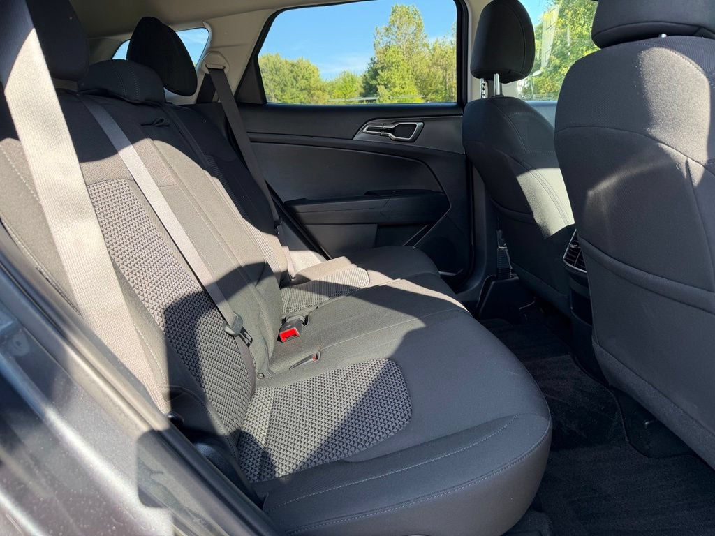 Used 2023 Kia Sportage LX AWD/4WD image 20