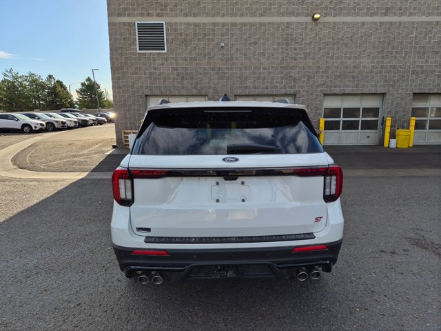 Certified 2025 Ford Explorer ST AWD/4WD image 6