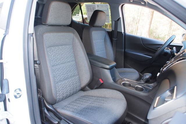 Used 2024 Chevrolet Equinox LT image 11