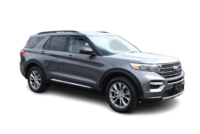 Certified 2023 Ford Explorer XLT w/ Equipment Group 202A AWD/4WD image 3
