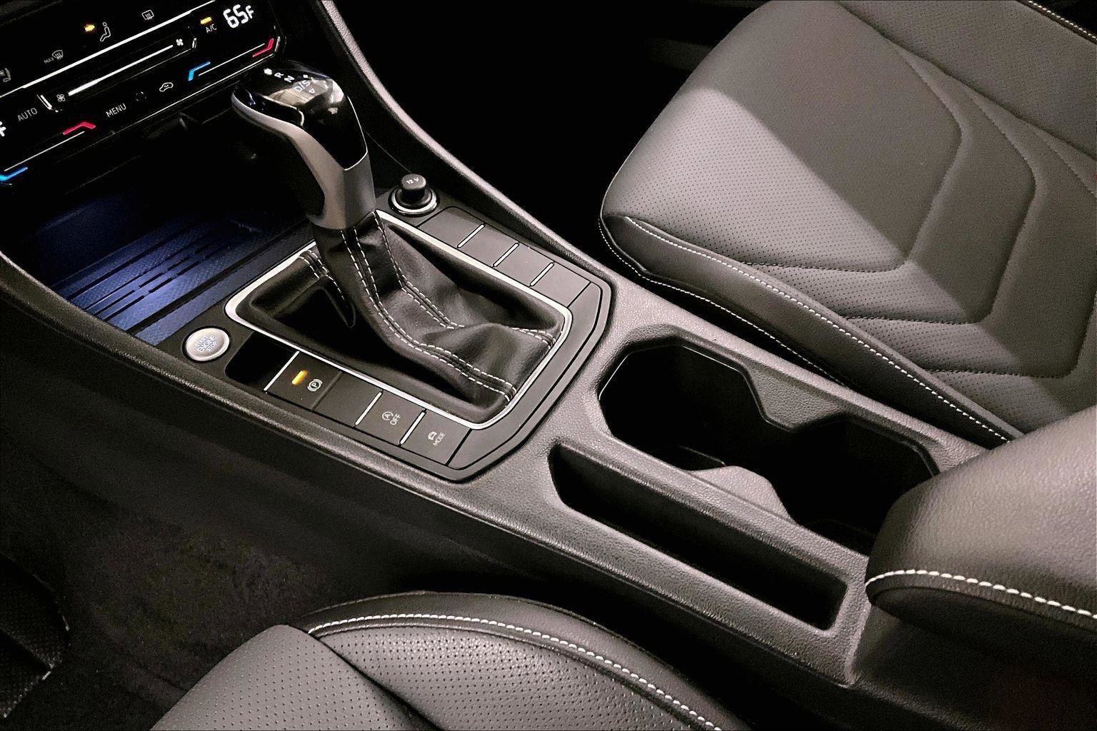 Used 2025 Volkswagen Jetta SEL image 16