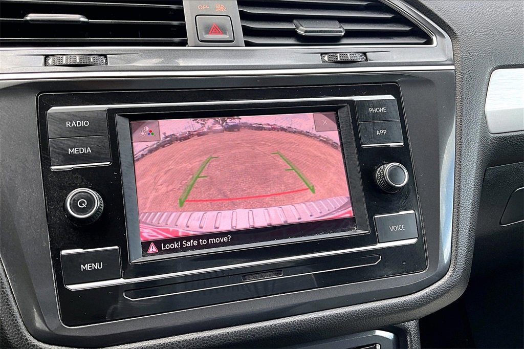 Used 2020 Volkswagen Tiguan S image 13