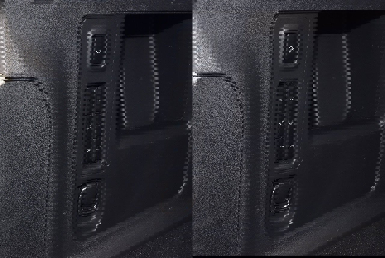 Certified 2025 Ford Expedition Max Platinum image 40