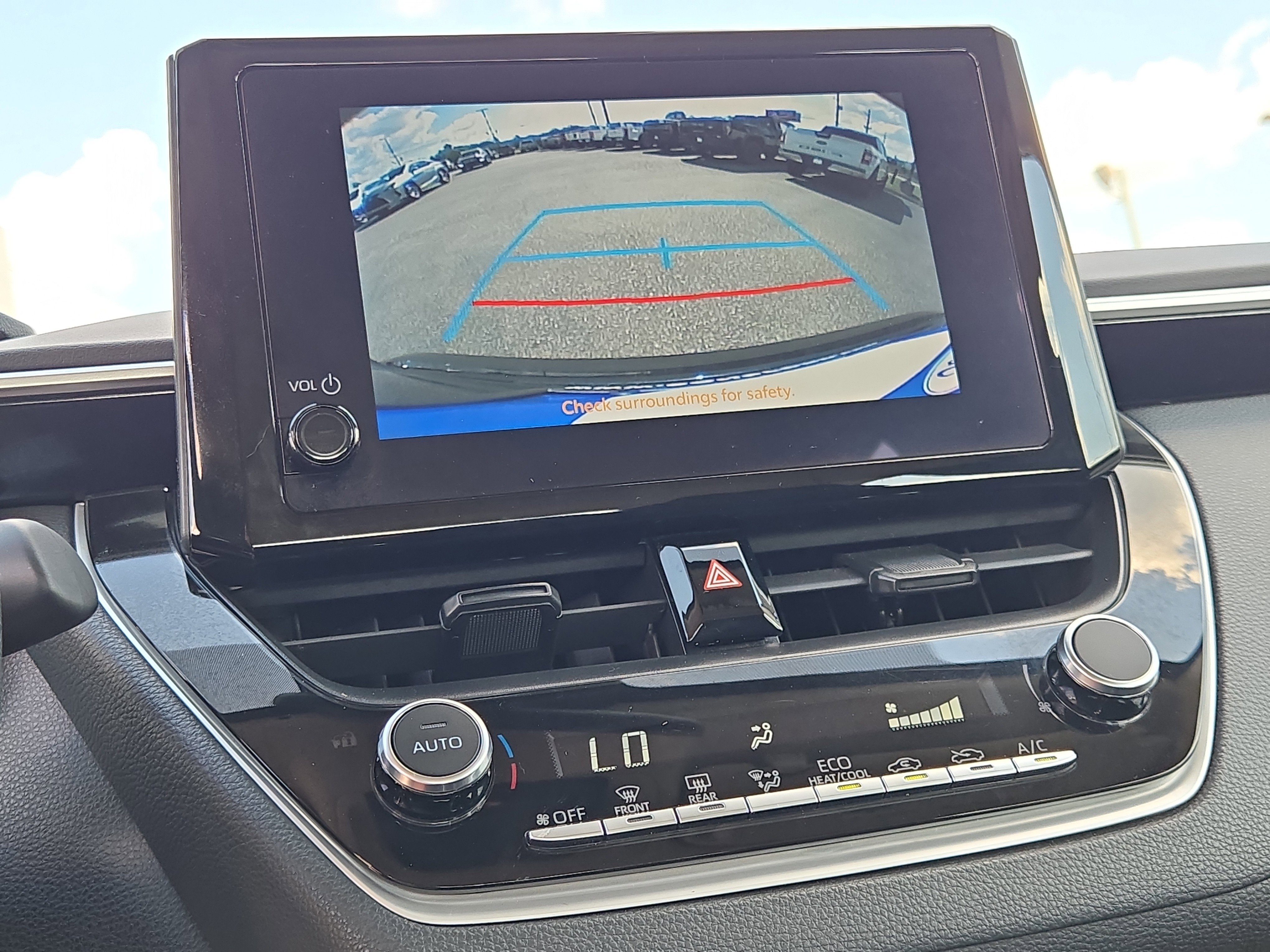 Used 2023 Toyota Corolla LE FWD image 27