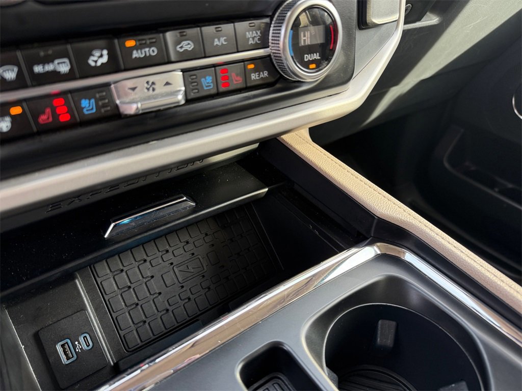 Certified 2024 Ford Expedition Max XLT image 21