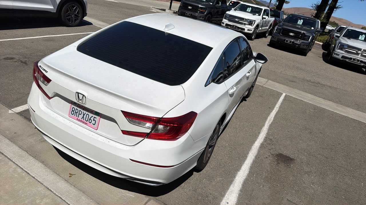Used 2020 Honda Accord EX image 2