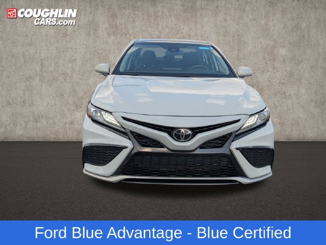 Used 2024 Toyota Camry XSE FWD image 3