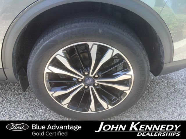 Certified 2022 Ford Escape SE w/ SE Sport Appearance Package AWD/4WD image 40