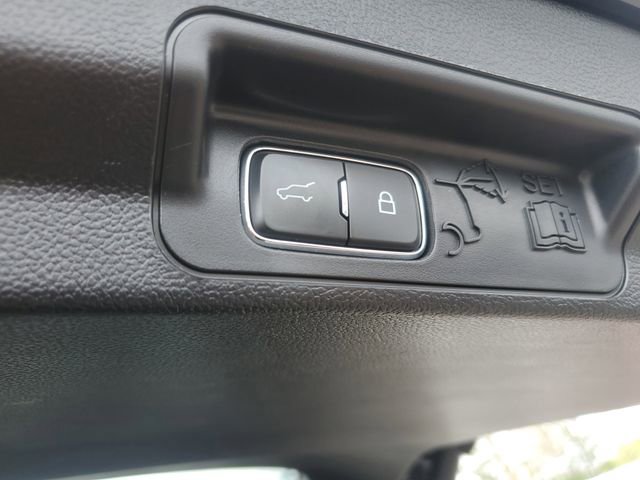 Certified 2023 Ford Explorer XLT w/ Equipment Group 202A AWD/4WD image 9