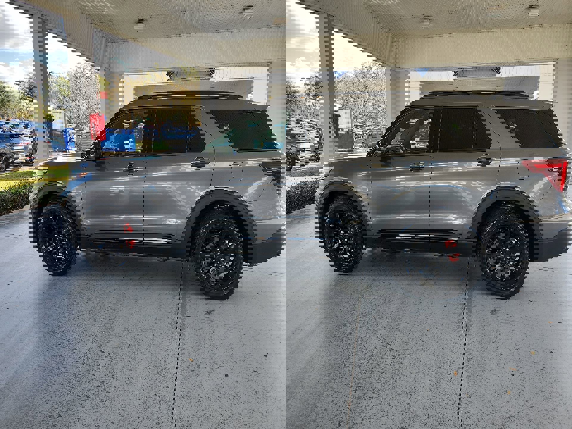 Certified 2023 Ford Explorer ST w/ Equipment Group 401A image 2