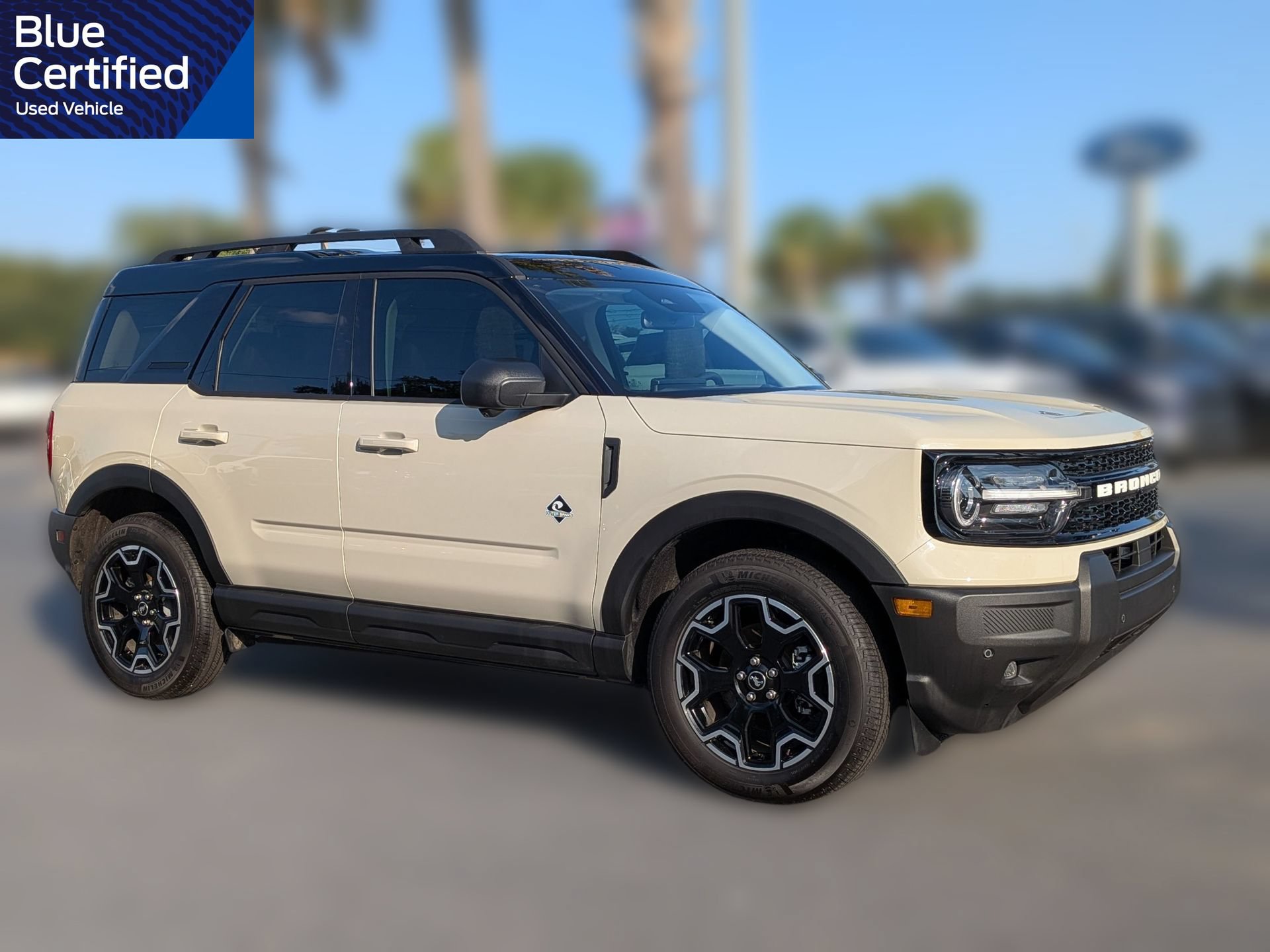 Certified 2025 Ford Bronco Sport Outer Banks w/ Outer Banks Tech Package+ AWD/4WD image 2