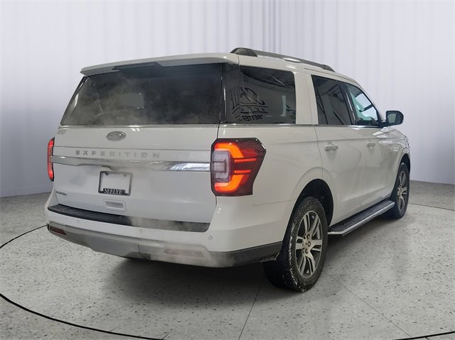 Certified 2022 Ford Expedition Limited image 3