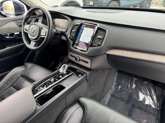 Used 2022 Volvo XC90 T8 Inscription w/ Advanced Package image 21