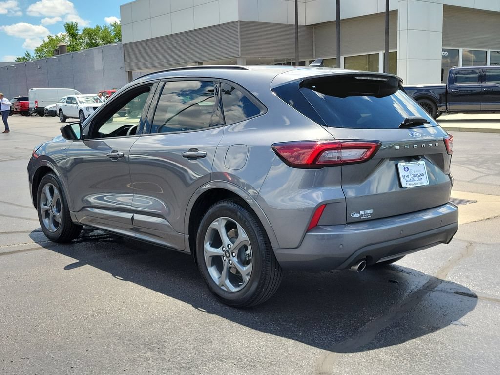 Certified 2023 Ford Escape ST-Line w/ Tech Pack #1 FWD image 6