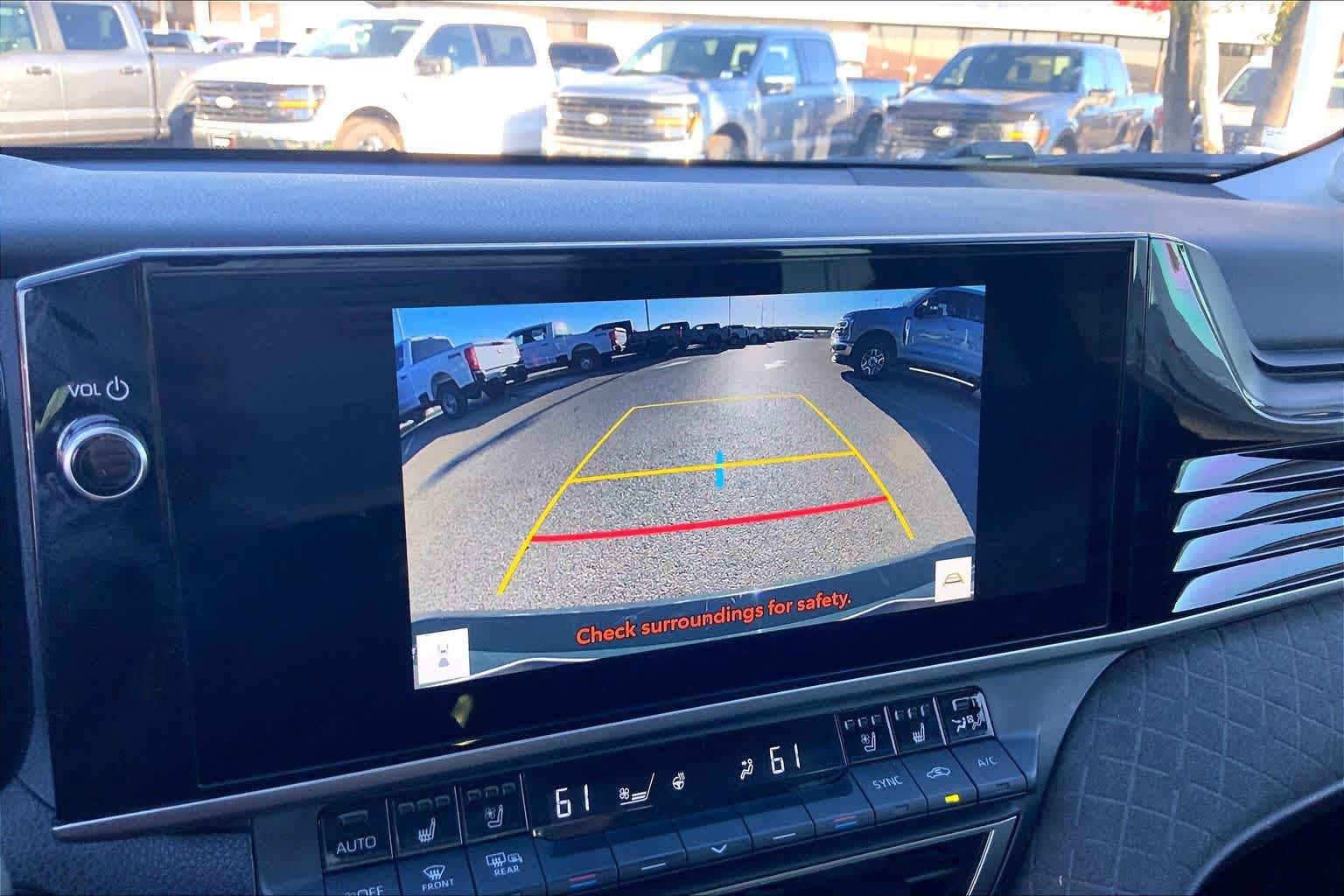 Used 2025 Toyota Camry XLE w/ Premium Package FWD image 27