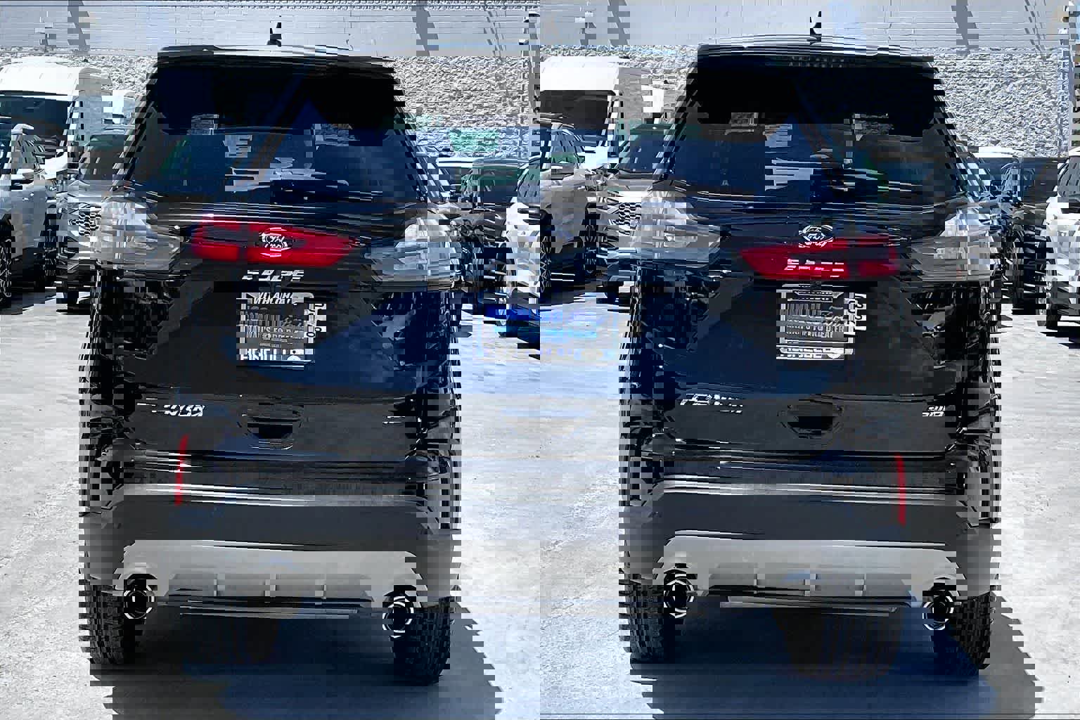 Certified 2024 Ford Edge Titanium w/ Equipment Group 301A image 2