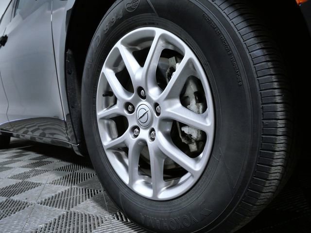 Used 2025 Chrysler Pacifica Select image 7