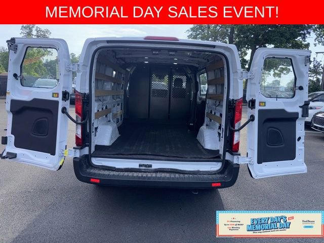 Certified 2024 Ford Transit 250 Low Roof w/ Exterior Upgrade Package RWD image 15