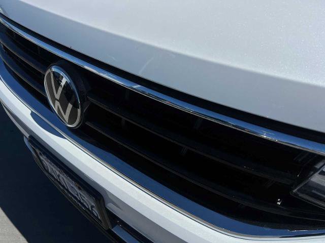 Used 2023 Volkswagen Tiguan SE R-Line image 13