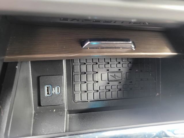 Certified 2022 Ford Expedition Limited image 29