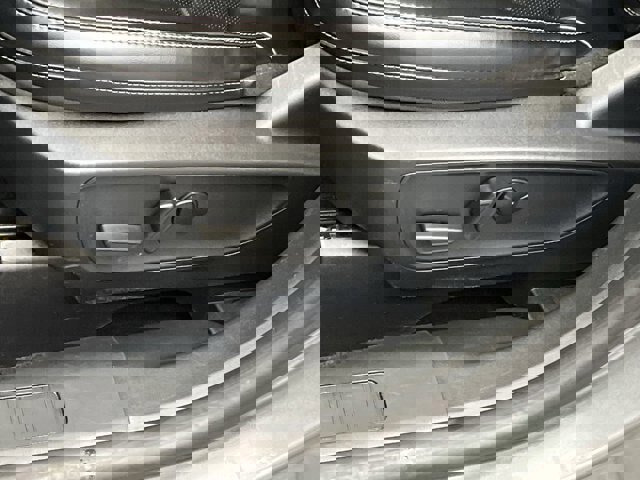 Certified 2024 Ford Escape Platinum image 18