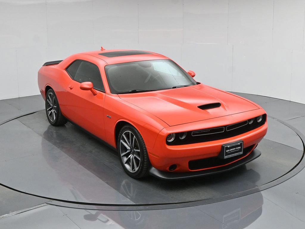 Used 2023 Dodge Challenger R/T image 5