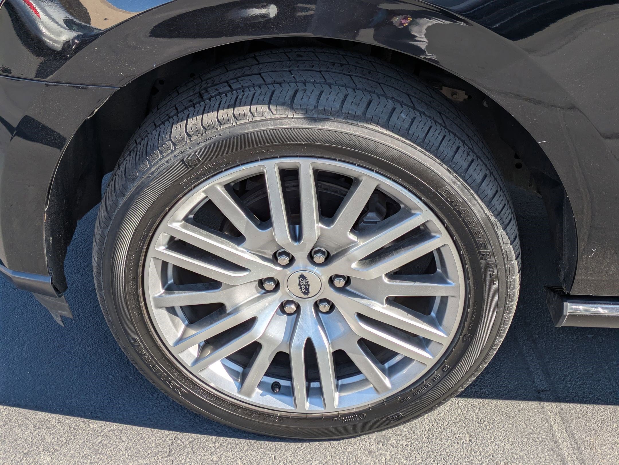 Certified 2024 Ford Expedition Limited image 15