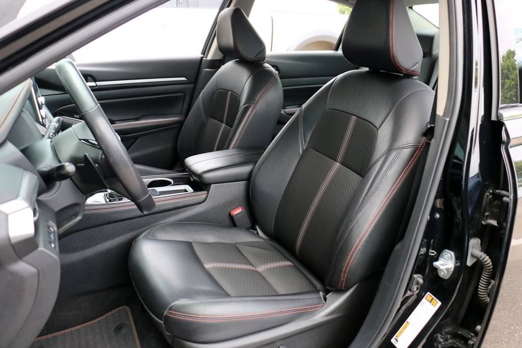 Used 2024 Nissan Altima 2.5 SR FWD image 18