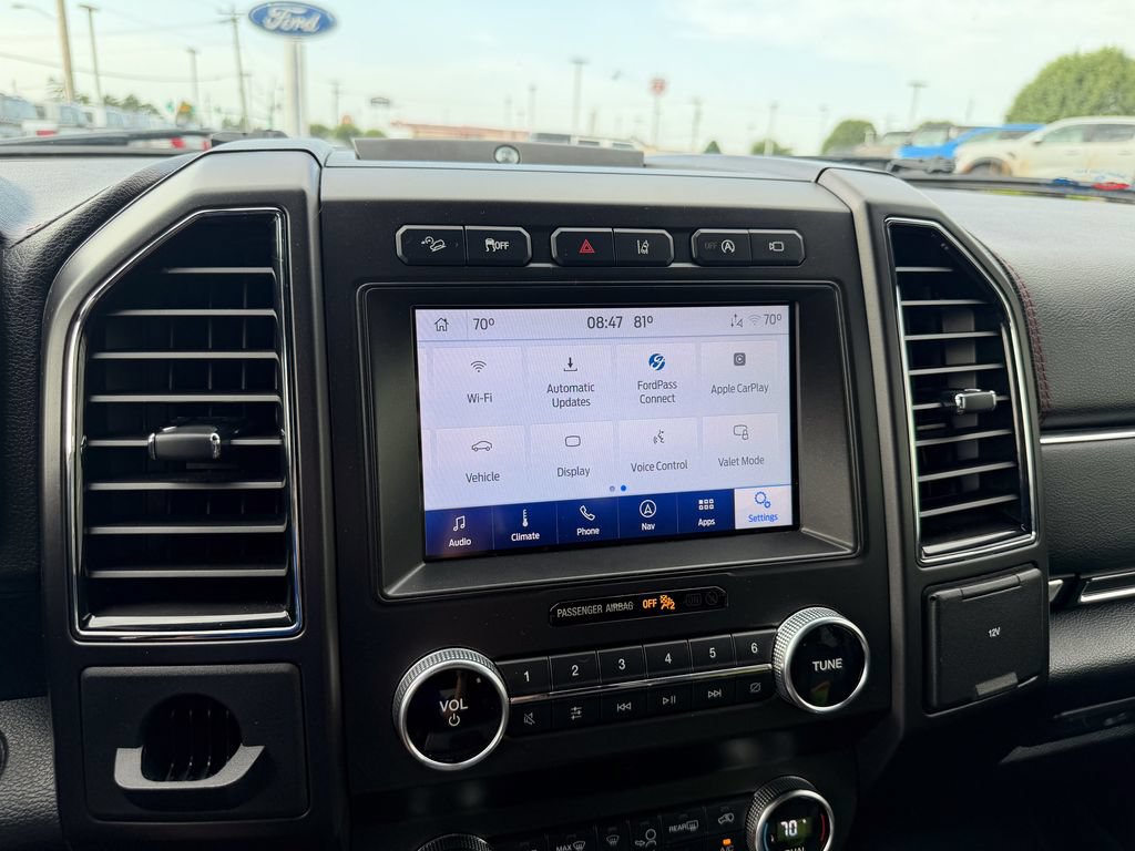 Certified 2020 Ford Expedition Limited w/ Equipment Group 303A AWD/4WD image 25