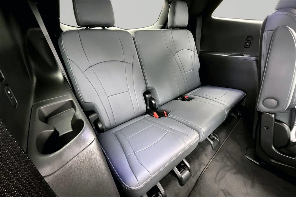 Used 2023 Buick Enclave Essence w/ Trailering Package, 5000 lbs. FWD image 28