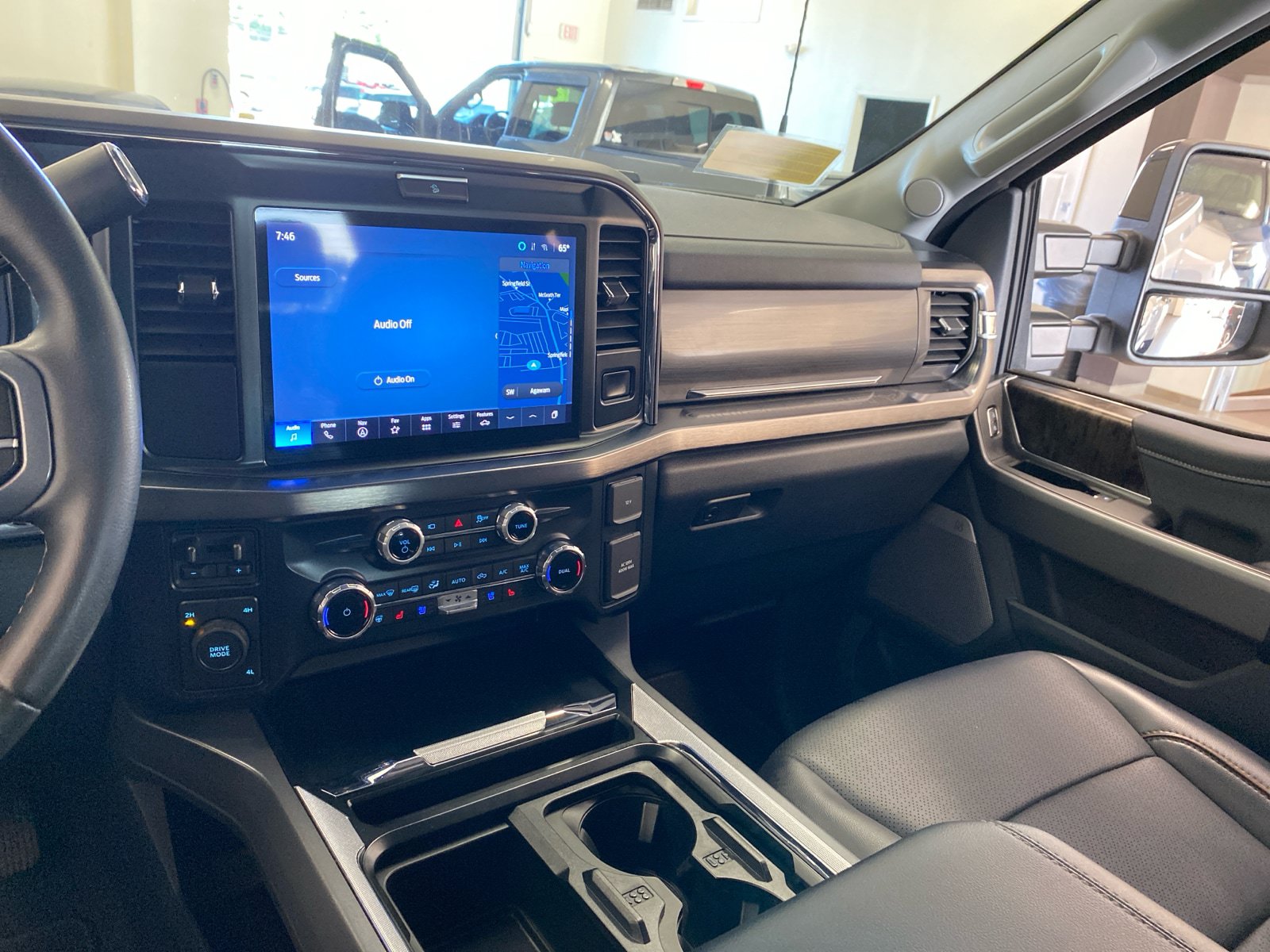 Certified 2025 Ford F350 Lariat AWD/4WD image 12