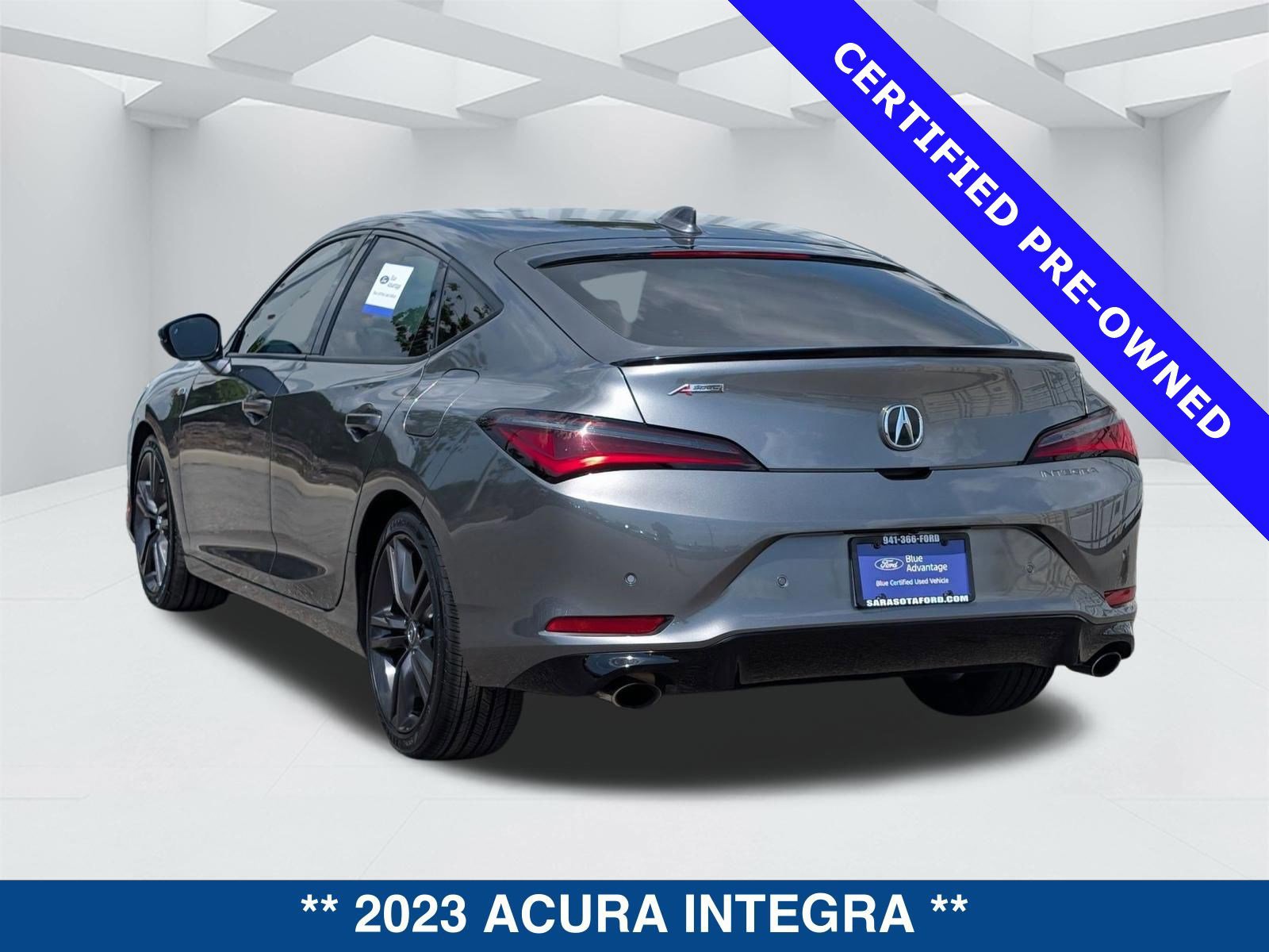Used 2023 Acura Integra A-Spec image 2