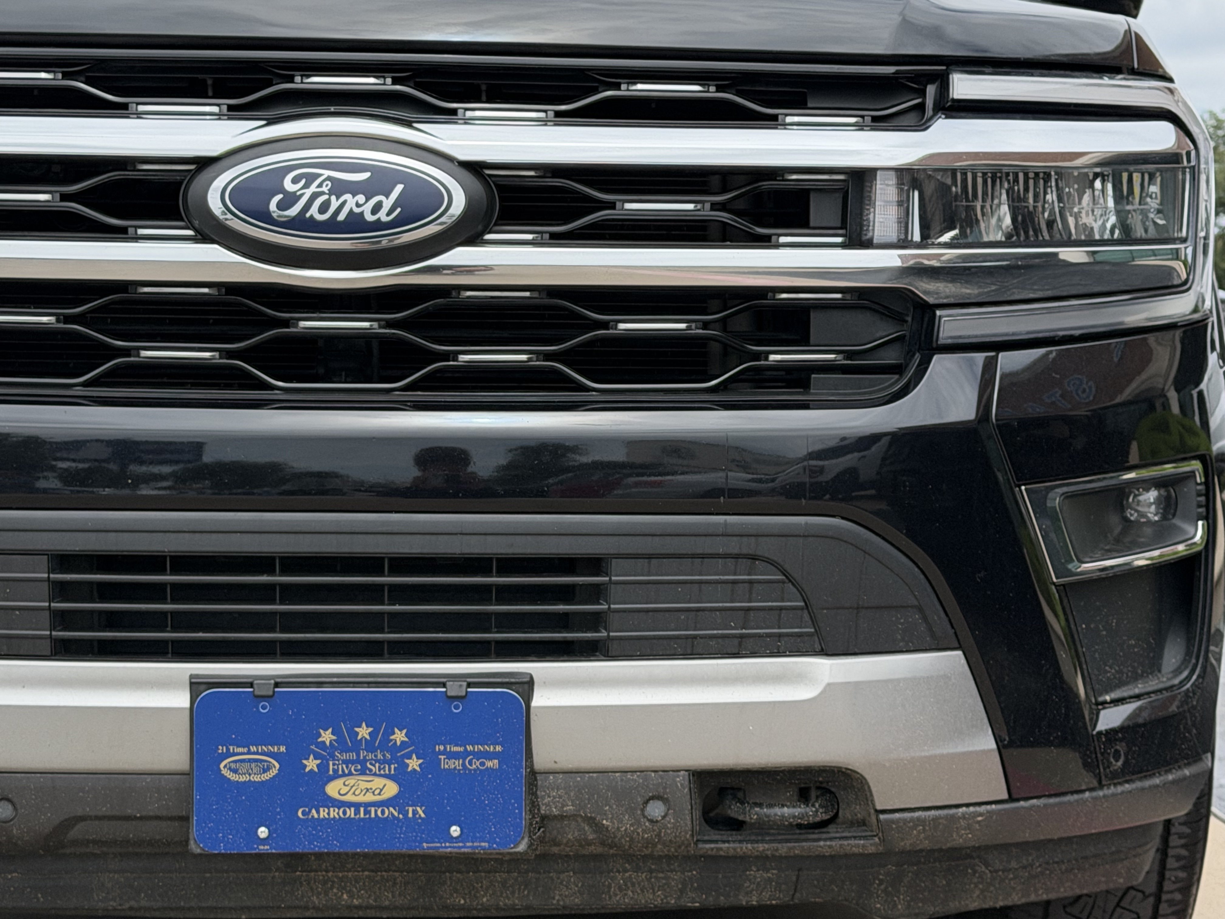 Certified 2022 Ford Expedition Limited AWD/4WD image 9