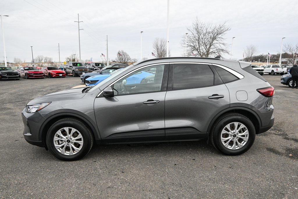 Certified 2023 Ford Escape Active w/ Tech Pack #2 image 5